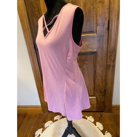 Just Be Pink Top Plus Size 2XL Mauve Blouse Sleeveless Fitted Workout Crisscross - Picture 3 of 6